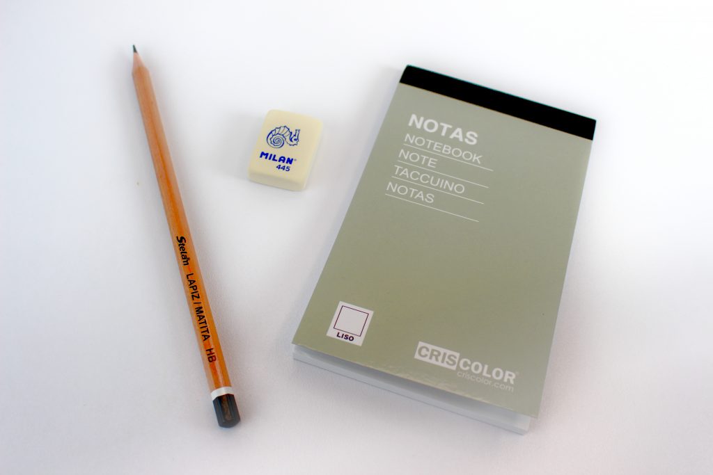 Lápiz libreta y goma